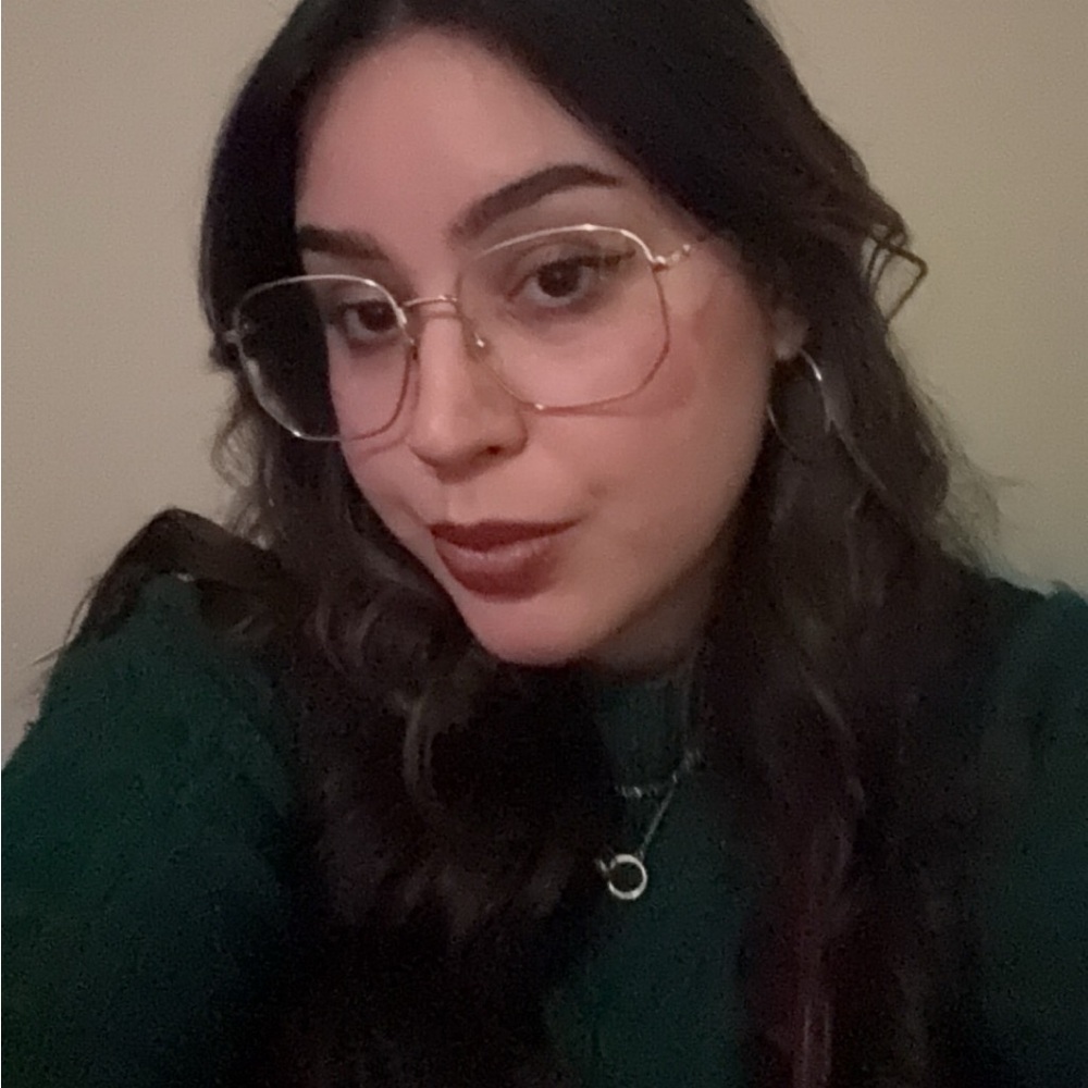 Meet your Posher, Marisel
